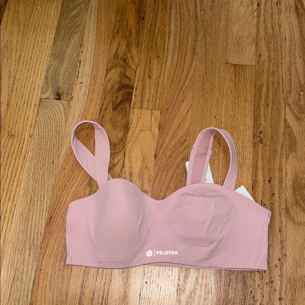 NWT Peloton x Lululemon Soft Foam Cup Sweetheart Bra